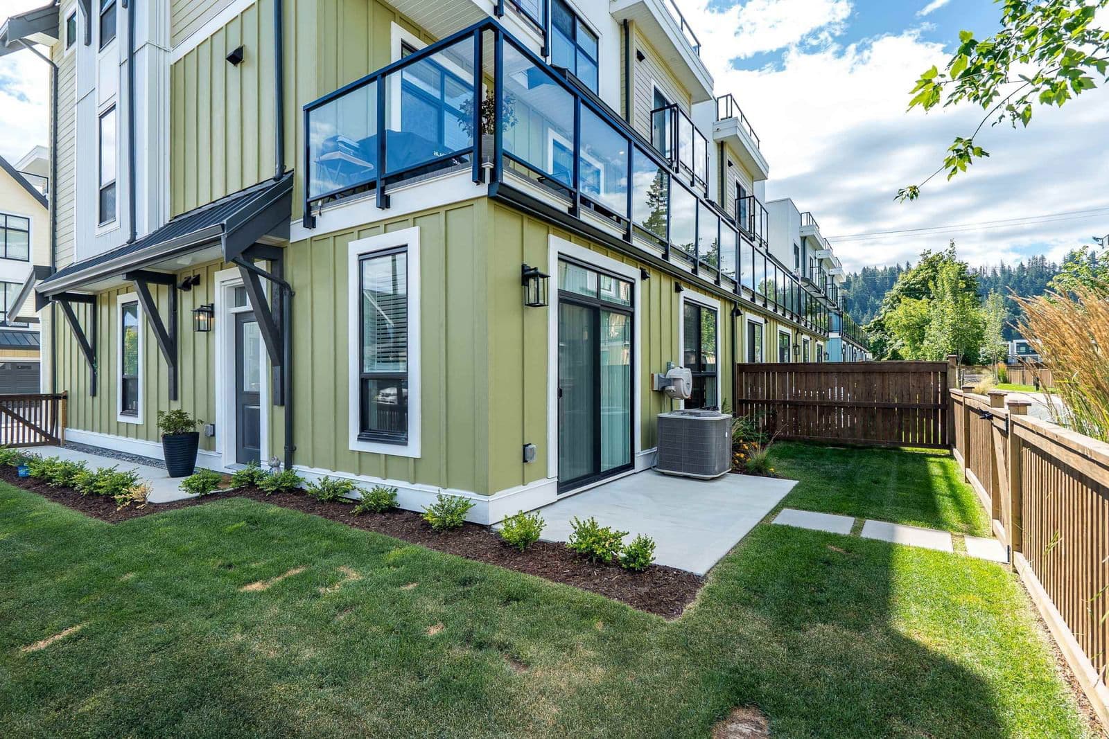 PublicWebsiteListing image 2